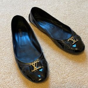 Louis Vuitton Black Patent Ballet Flats (Size 10.5)